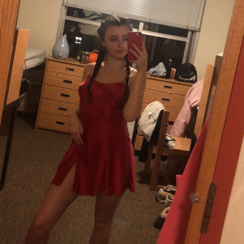 victoria’s secret red dress